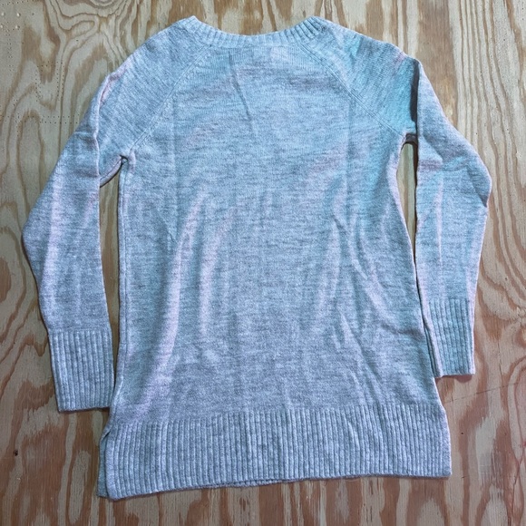 Lauren Conrad NWT gray sweater with cat face - Picture 2 of 7